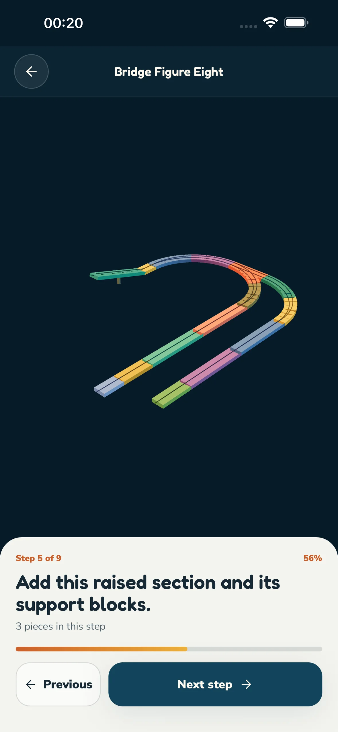 EverPieces: Train Tracks showing a single build step for a raised section